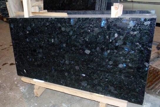 лабрадорит слаб